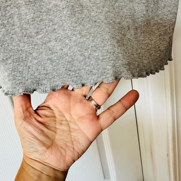 Short Sleeve Gray Tee - Picture 3 of 5